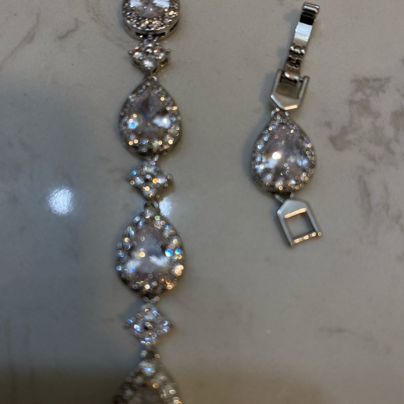 Givenchy flex bracelet - Picture 4 of 5